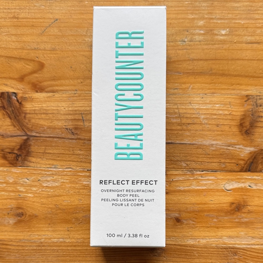 Beautycounter Reflect Effect Body Peel with Teal Text